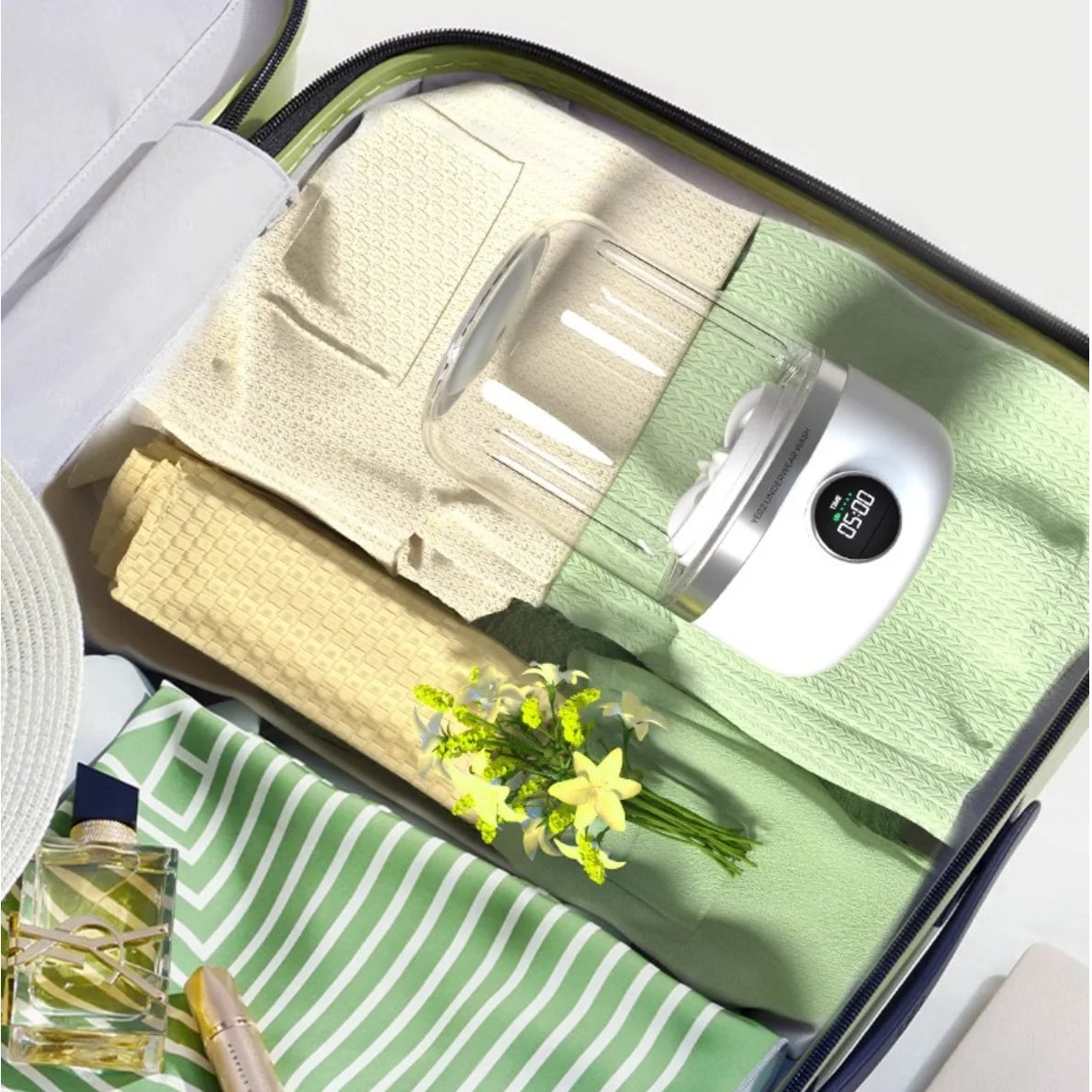 Compact Clothes Cleaner